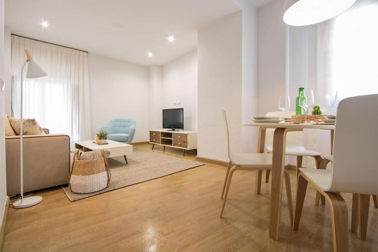 Luis Rey Central Suite By Valcambre Sevilla Bagian luar foto