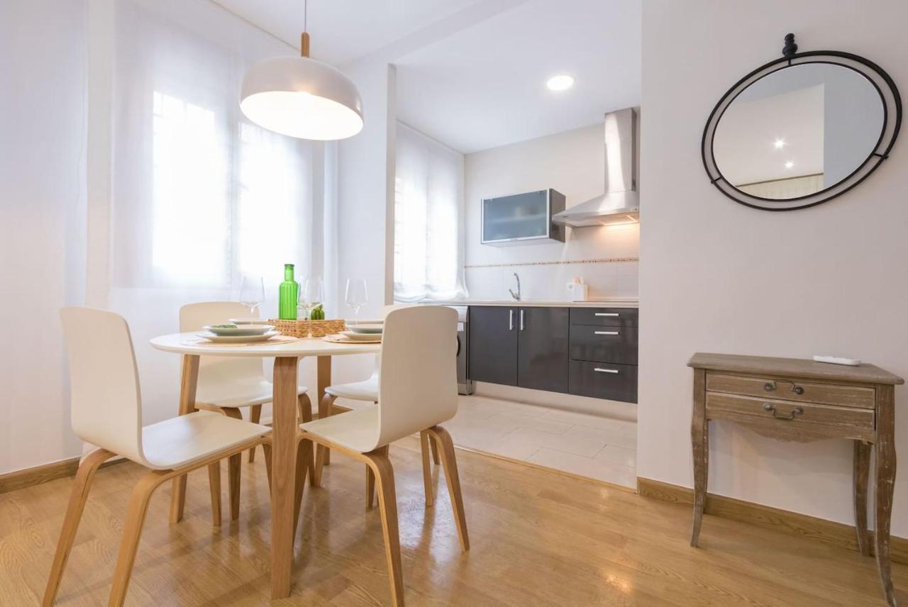 Luis Rey Central Suite By Valcambre Sevilla Bagian luar foto