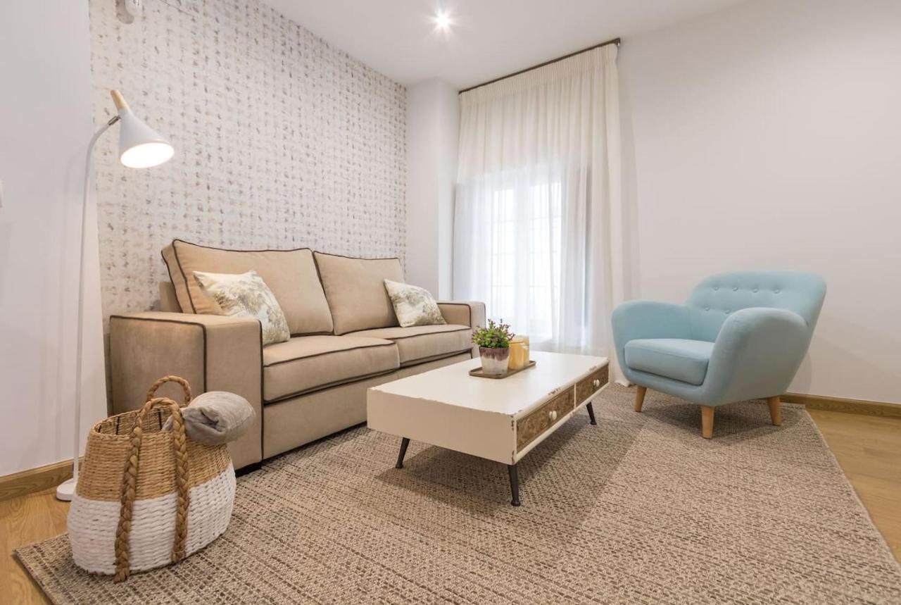 Luis Rey Central Suite By Valcambre Sevilla Bagian luar foto