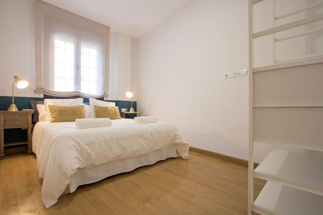 Luis Rey Central Suite By Valcambre Sevilla Bagian luar foto