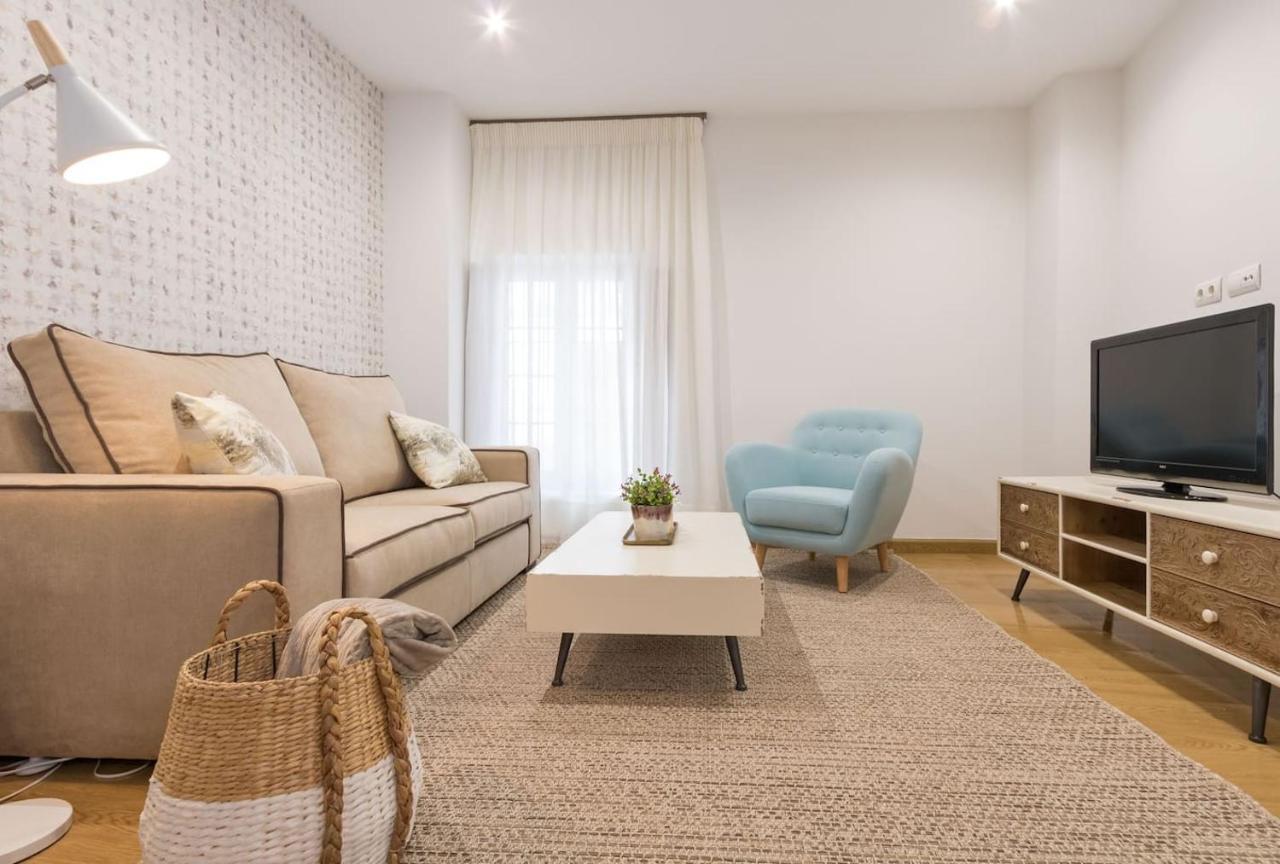 Luis Rey Central Suite By Valcambre Sevilla Bagian luar foto