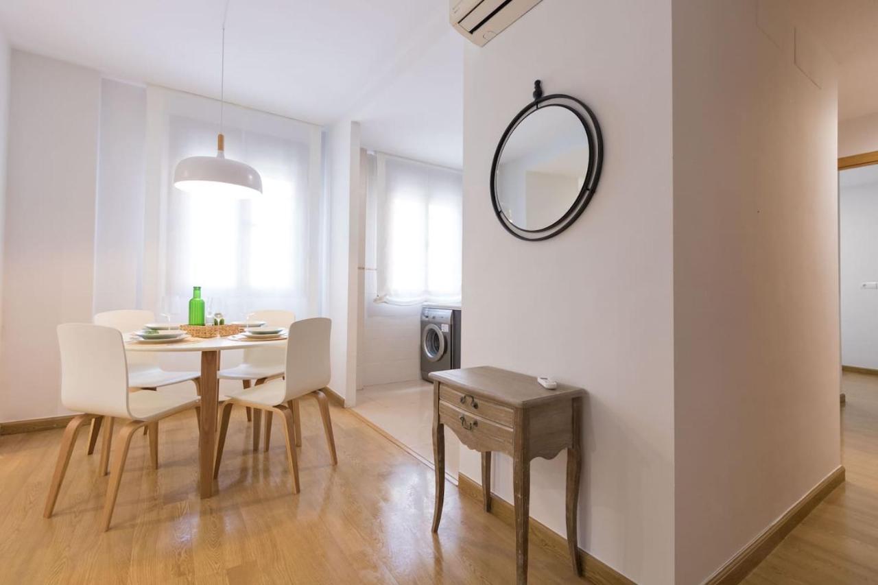 Luis Rey Central Suite By Valcambre Sevilla Bagian luar foto